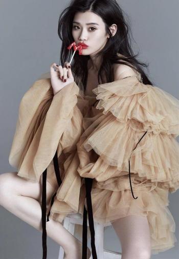 大陆女明星电脑pc端气质美女超模黑丝美腿短裙高跟鞋私房性感写真第3张