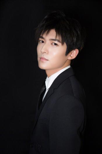 江苏省南京男演员佟梦实《别那么骄傲》剧照图片第2张