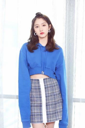 高清北京女演员关晓彤包臀裙性感高清图片第0张