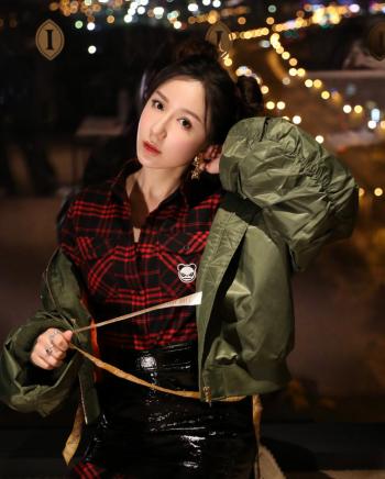 郭碧婷最新深夜时尚街拍写真图片第3张