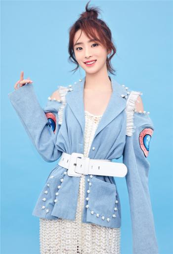 胡冰卿冰蓝系活泼明朗写真图片第0张