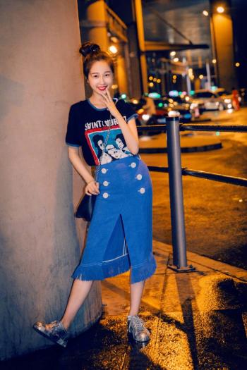 深夜图片 _ 第(1)张