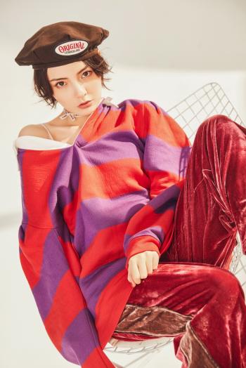 清北京性感美女赵宇彤黑白复古格调写真图片第6张