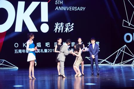 美女张瑶图片 _ 第(6)张