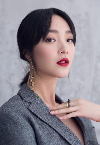 高清高清辽宁美女何杜娟休闲时尚写真图片第4张
