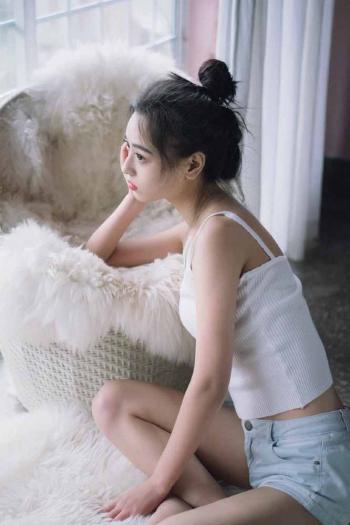 美女热裤图片 _ 第(4)张