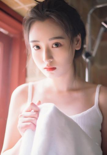 美女热裤图片 _ 第(9)张