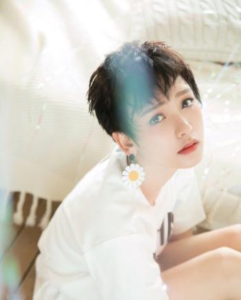 李晓峰图片 _ 第(1)张