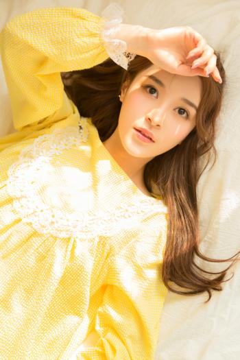 波霸美女图片 _ 第(10)张