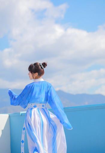 高清浙江省宁波美女徐娇唯美汉服古装甜美写真图片第0张