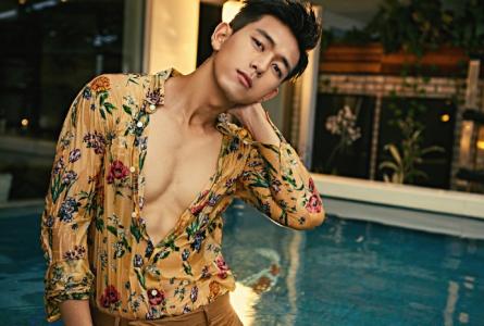 中国内地湖北荆州男演员李现泳池湿身酷帅写真图片第5张