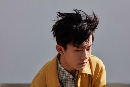 易烊千玺图片 _ 第(1)张