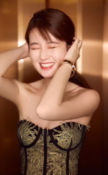 高清中国内地黑龙江省哈尔滨女演员乔欣清爽率性写真图片桌面壁纸第0张