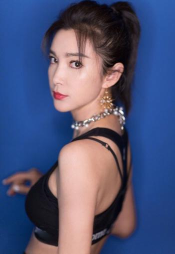 高清黑龙江省哈尔滨市无常女演员李冰冰代言网游神韵比陈妍希更似小龙女第3张