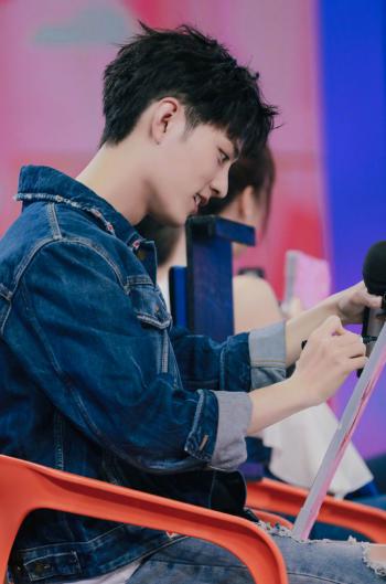 明星肖战图片 _ 第(6)张