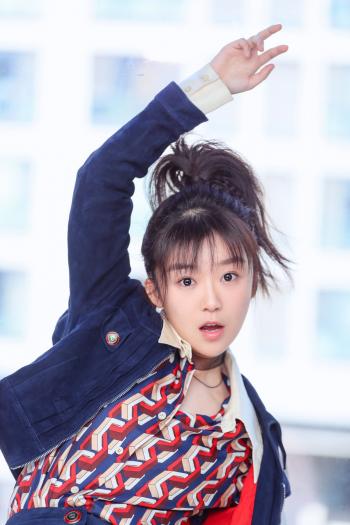 张馨予侠骨柔情古风写真图片第4张