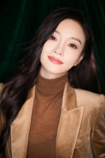 贾乃亮李小璐甜馨一家三口庆生写真大片第3张