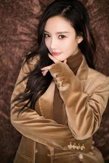 贾乃亮李小璐甜馨一家三口庆生写真大片第5张