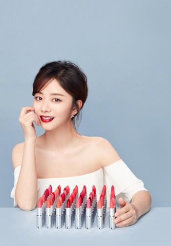 中国内地四川泸州影视女演员可爱女星谭松韵清纯静美写真第0张