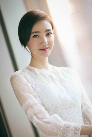 气质美女王丽坤清新素雅纯净至美艺术写真图片第5张