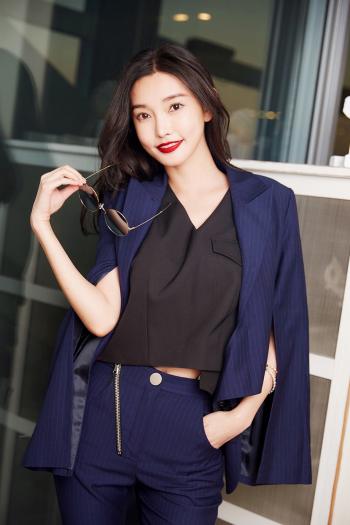 美女童菲图片 _ 第(1)张