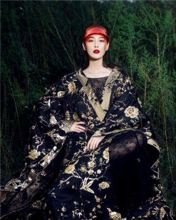 高清中国内地女演张馨予优雅气质性感写真图片桌面壁纸第0张