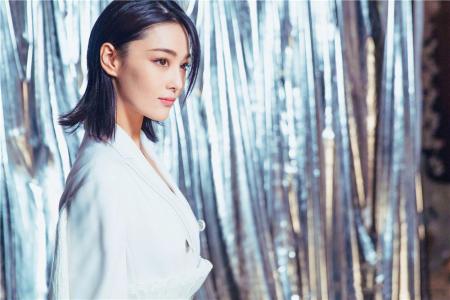 张馨予侠骨柔情古风写真图片第0张