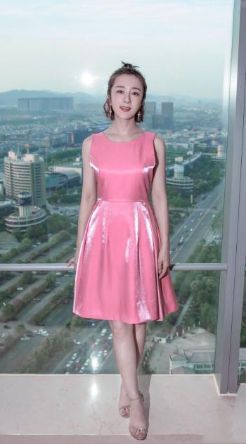 中国内地辽宁省锦州女演员李依晓白色性感梦幻唯美写真图片第2张
