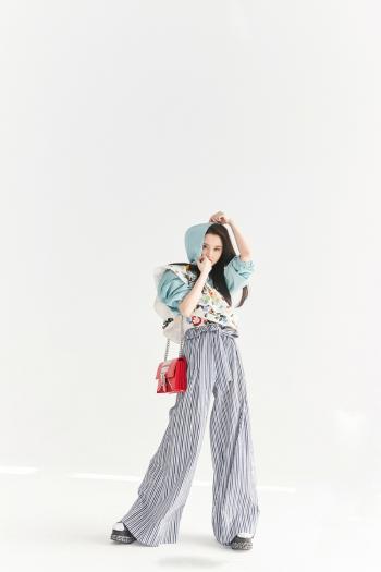 中国内地女演员谋女郎张慧雯如梦如幻唯美写真图片第3张