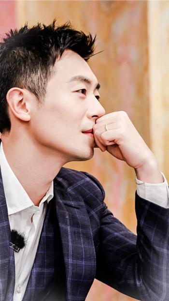 中国大陆江苏省盐城男演员朱亚文《声临其境》帅气剧照图片第2张