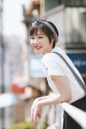 何杜娟图片 _ 第(1)张