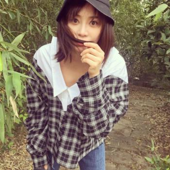 马甲线女王袁姗姗时尚性感写真图片超赞身材第2张