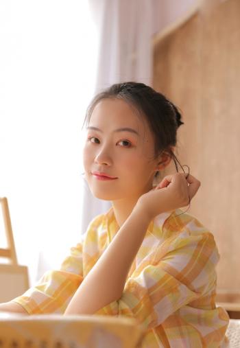 美女热裤图片 _ 第(4)张