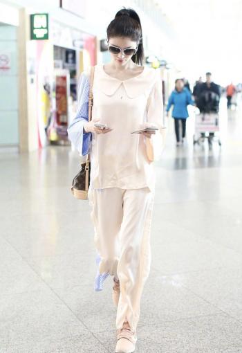 高清温州美女何穗2016维密秀高清性感图片第2张