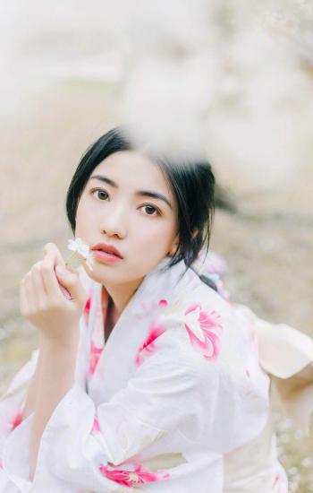 和服美女千娇百媚迷人写真图片第2张