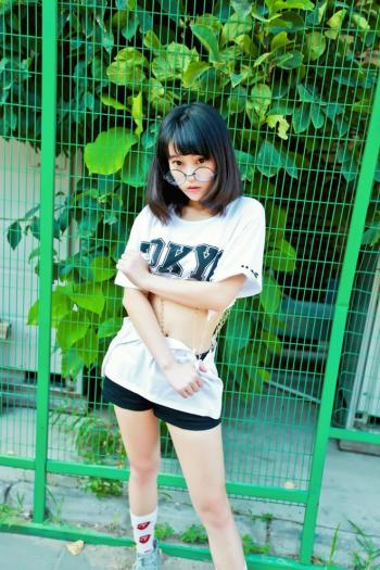 性感露脐装图片 _ 第(4)张