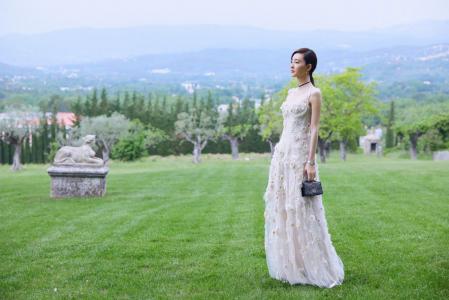 王丽坤活动图片：柔美优雅有活力第3张