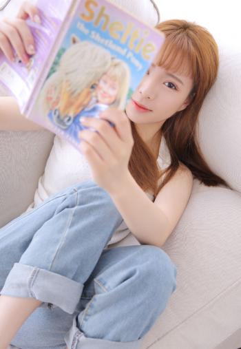 性感亚洲国产小嫩模福利四区吊带连衣裙美女高清图片第1张