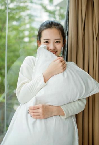 高清徐志贤帅气西装活动照图片第0张