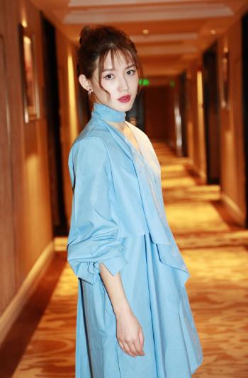 美女苏青图片 _ 第(6)张