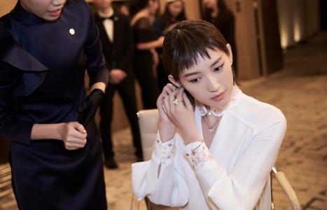 美女苏青图片 _ 第(5)张