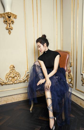 中国内地辽宁省沈阳女演员菅纫姿秋冬养眼时尚写真图片第1张