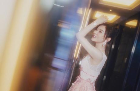 马甲线女王袁姗姗时尚性感写真图片超赞身材第5张
