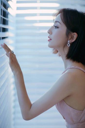 高清中国内地新疆伊犁影视女演员佟丽娅超A性感高清桌面壁纸第2张