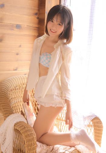 性感亚洲国产小嫩模福利四区美少女性感写真第2张