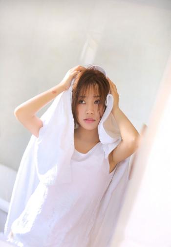 中国内地上海影视女演员Angelababy杨颖最新写真图片第1张