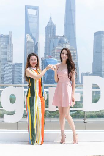 新疆乌鲁木齐美女演员迪丽热巴性感迷人写真桌面壁纸第3张