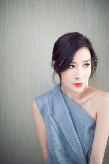 中国香港女演员佘诗曼张智霖《泄密者》剧照海报图片第0张