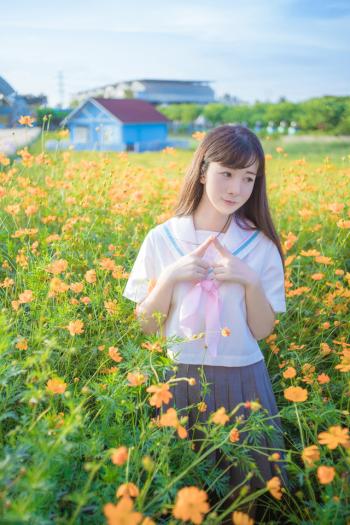 尹恩惠果园俏皮甜美写真 娇俏可爱小女生第4张