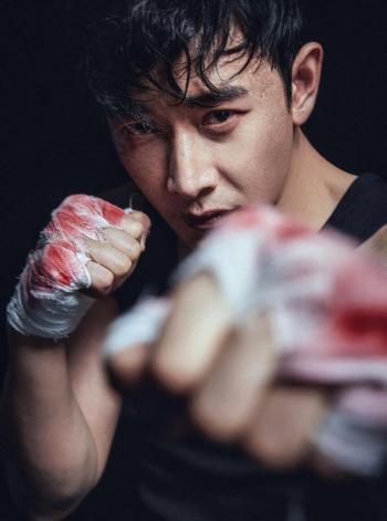 罗晋魅力型男冬日户外写真图片第3张